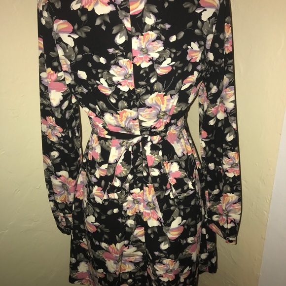 Floral dress - Picture 2 of 2